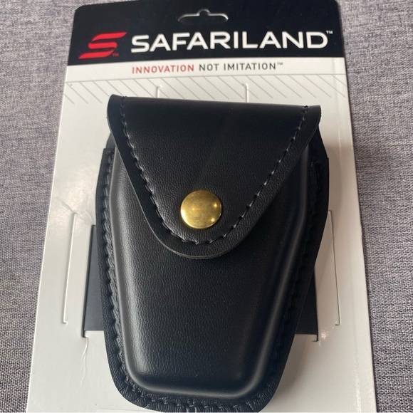 Safariland Model 190-2B Handcuff Case, Brass Closure - Picture 2 of 5